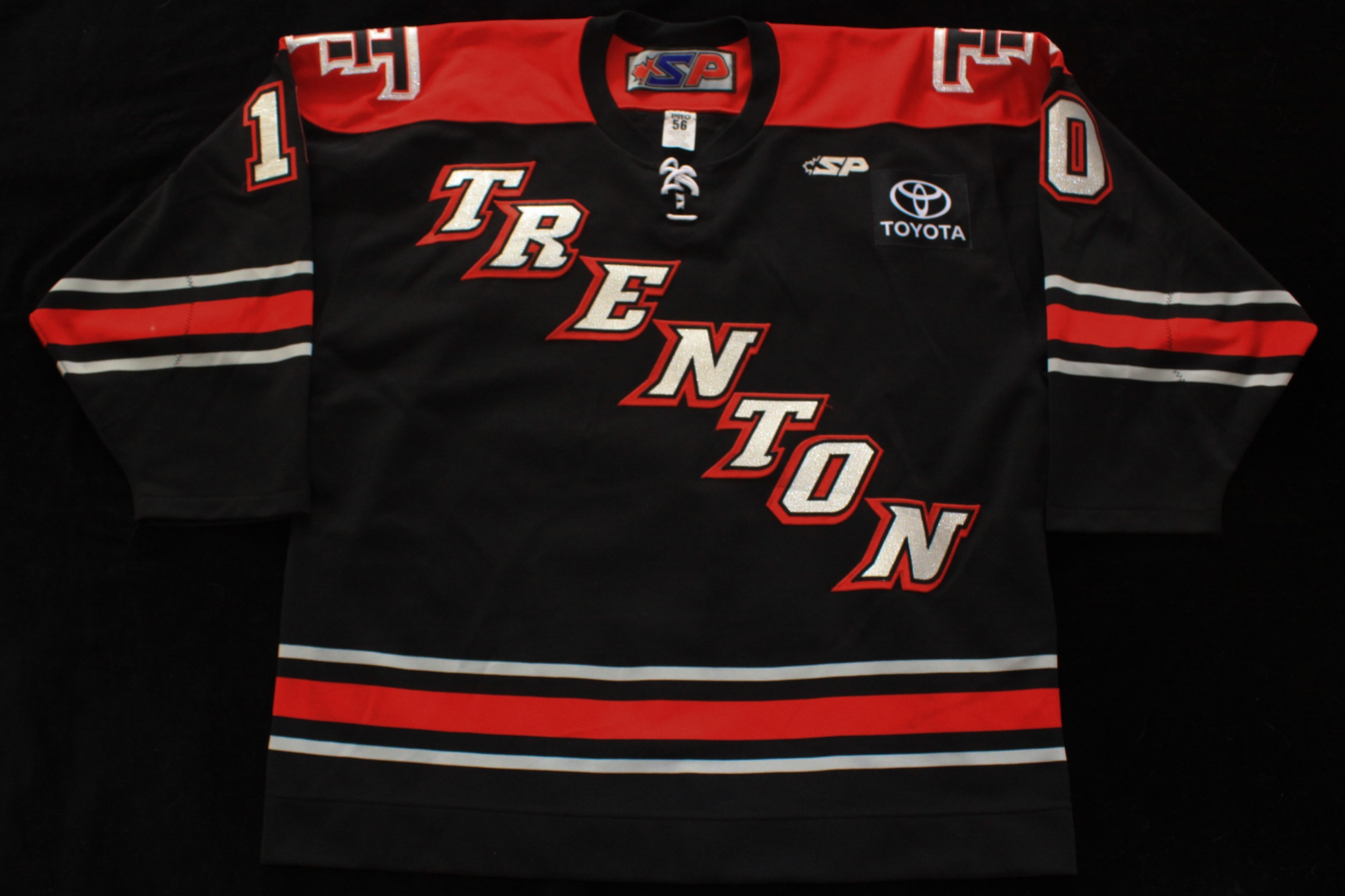 Other] Wonder Woman Hockey Jerseys at ECHL Hockey Game : r/DCcomics